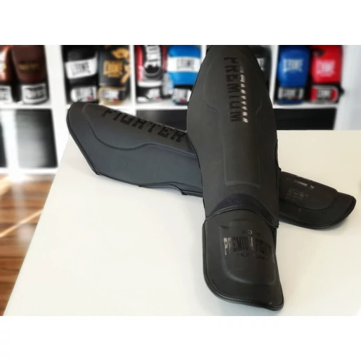 Premium Fighter - Black Line