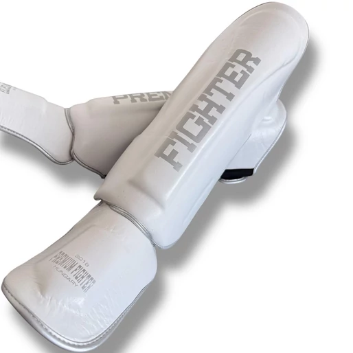 Premium Fighter - White/Silver - Sípcsontvédő