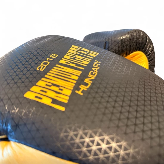 Premium Fighter - Pattaya - Black - Carbon Edition