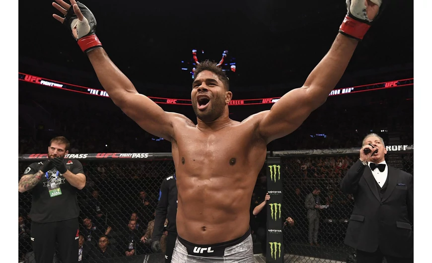 Van még cucc a pincében! Overeem 40 évesen is veszélyes!