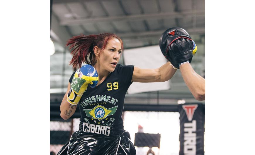 Minden idők legjobb női MMA bunnyósa válthat profi bokszra.
